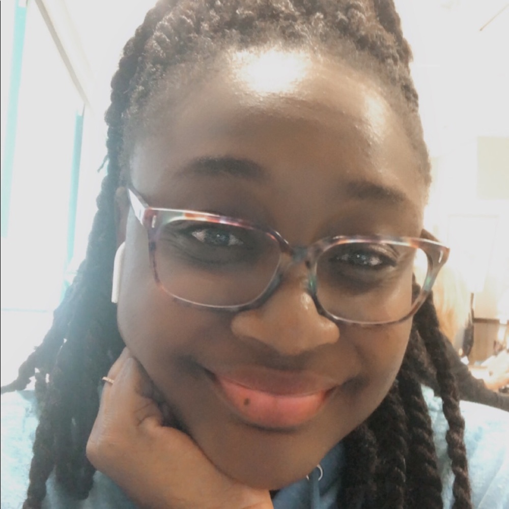 Meet your Posher, Stephanie